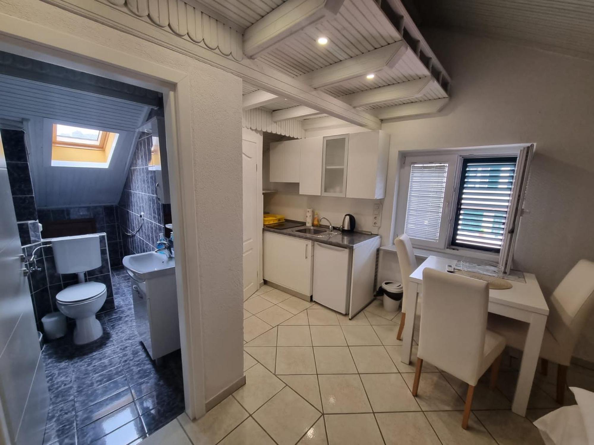 Guesthouse Lion Сплит Экстерьер фото