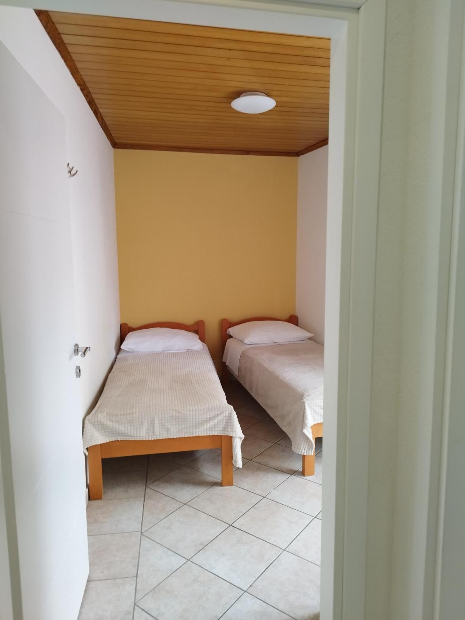 Guesthouse Lion Сплит Экстерьер фото